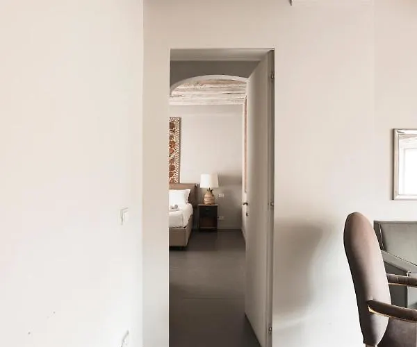 Easytopstay - Piazza Venezia Charming Penthouse