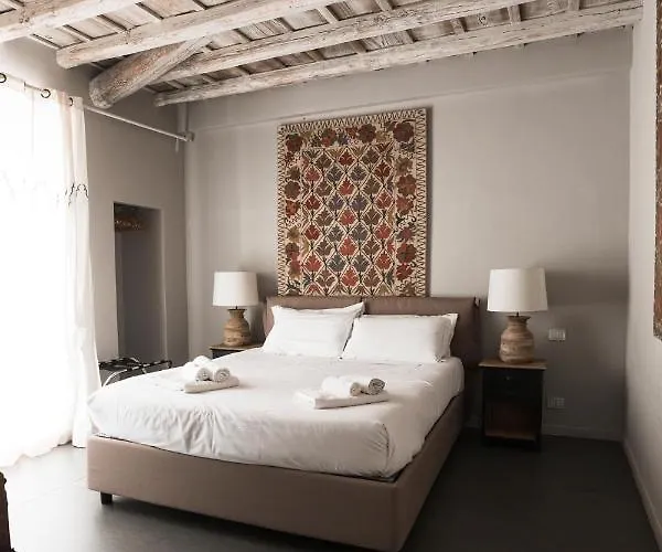 Apartment Easytopstay - Piazza Venezia Charming Penthouse *