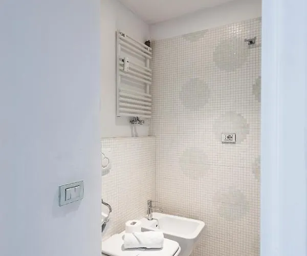 Apartment Easytopstay - Piazza Venezia Charming Penthouse *