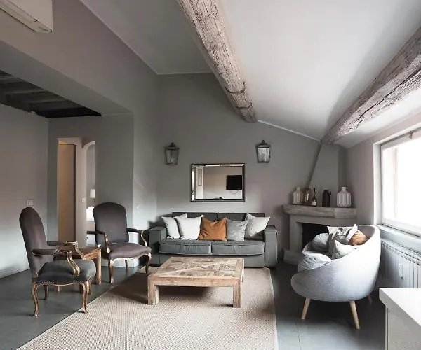 Apartment Easytopstay - Piazza Venezia Charming Penthouse